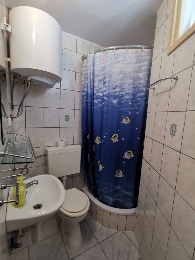 Big And Spacious Apartment In The Heart Of Omiš Esterno foto